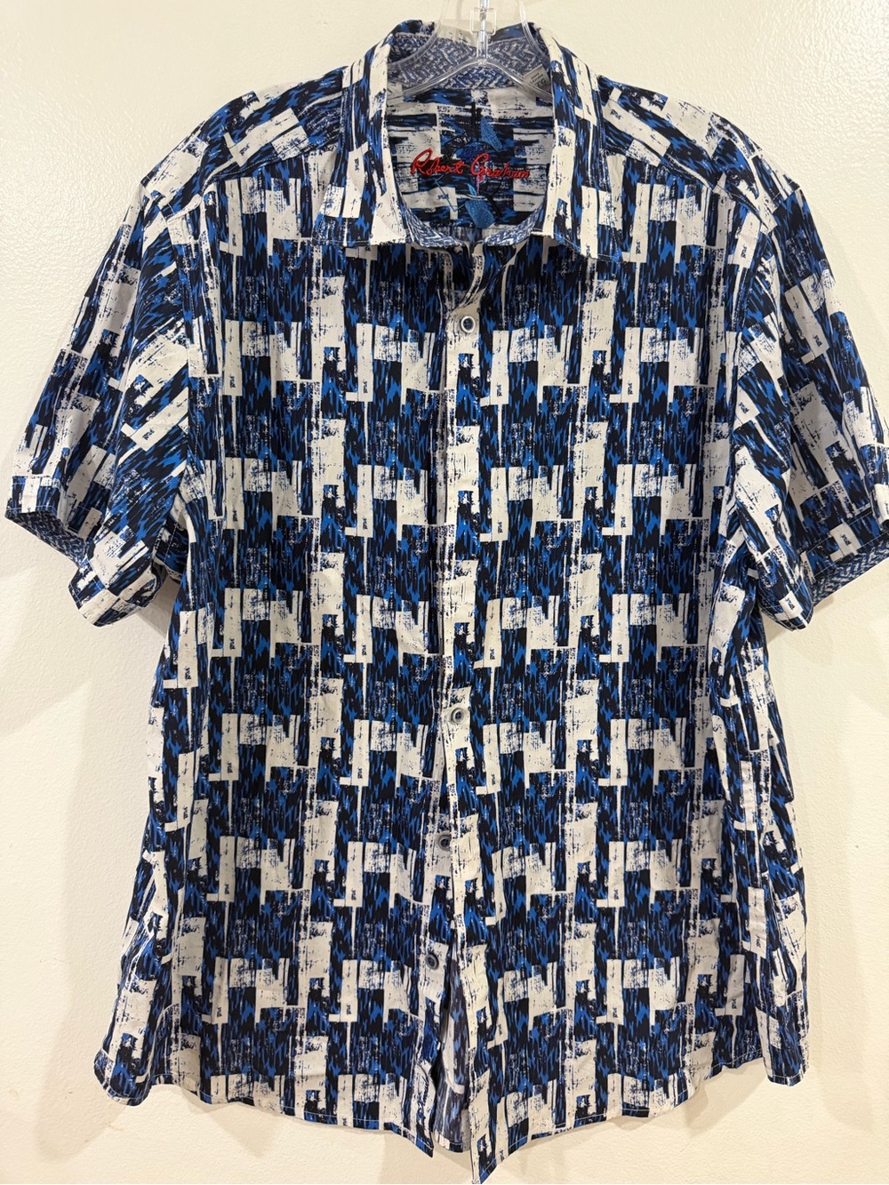 Robert Graham Blue and White Geometric Short-Sleeve Button-Up Shirt
